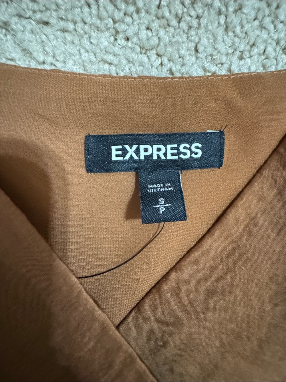 Express Rust Ruffle Wrap Top Adjustable - Picture 4 of 4